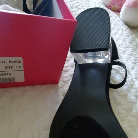 Dress sandals size 7.5 (8) - Picture 6 of 7